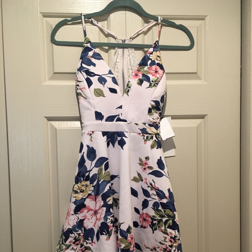 LOVE, NICKIE LEW floral cocktail dress